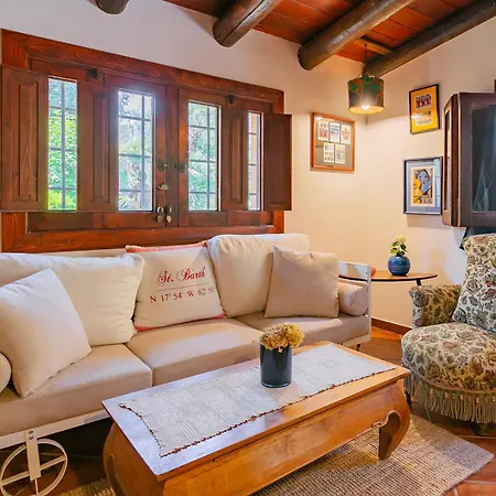Aspromonte Yellow House-2